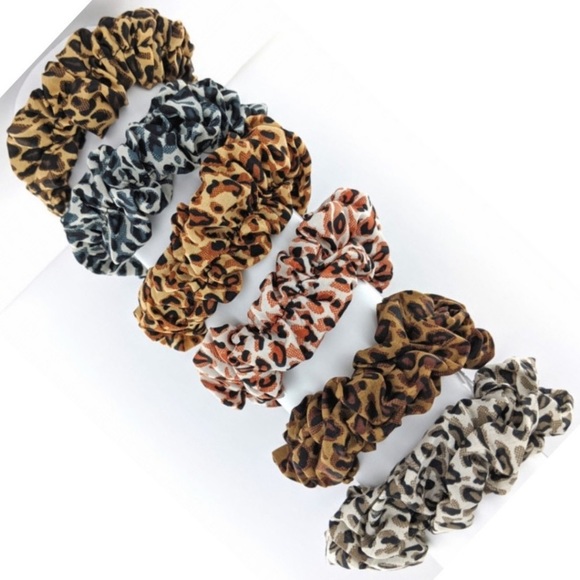 🌹Animal Print Hair Scrunchies - Picture 2 of 3